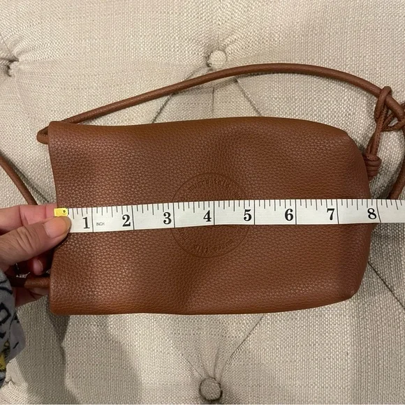Mugrs Crossbody vegan leather bags Brown pebbled leather bag Embossed logo - Picture 8 of 10